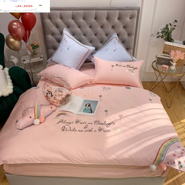 bedding sets luxury embroidery egyptian cotton wedding king royal duvet cover bed sheet pillowcase pink 4pcs bedclothes
bedding sets luxury embroidery egyptian cotton wedding king royal duvet cover bed sheet pillowcase pink 4pcs bedclothes