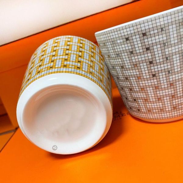 mugs arrival 2 pcs britain style golden ceramic mug porcelain coffee bone china milk cup gilding gold-plating
mugs arrival 2 pcs britain style golden ceramic mug porcelain coffee bone china milk cup gilding gold-plating