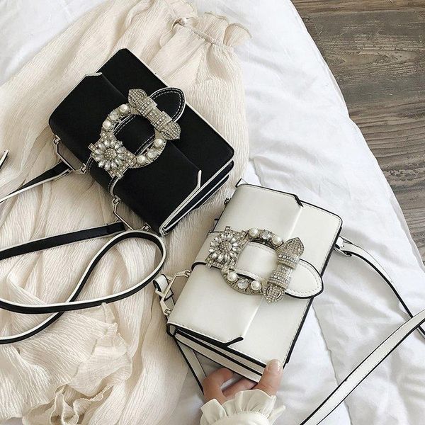 shoulder bags fashion designer famous for women diamond lock quality pu leather handbags elegant lady
shoulder bags fashion designer famous for women diamond lock quality pu leather handbags elegant lady