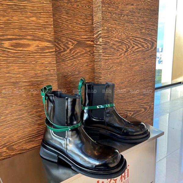 2021 autumn winter mona martin british style thick bottom medium tube chelsea short chimney boot, Black
2021 autumn winter mona martin british style thick bottom medium tube chelsea short chimney boot, Black