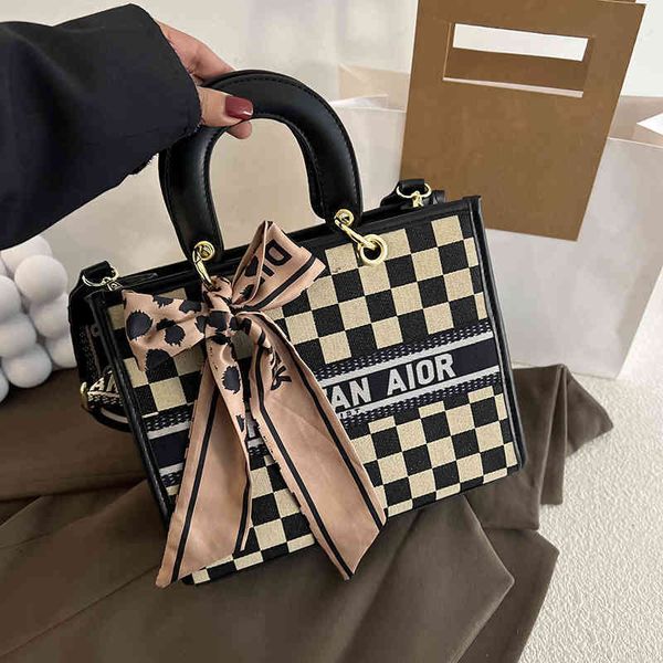 2022 factory outlet autumn and winter portable one shoulder bag women's new fashion large capacity high-grade sense of foreign style ve
2022 factory outlet autumn and winter portable one shoulder bag women's new fashion large capacity high-grade sense of foreign style ve