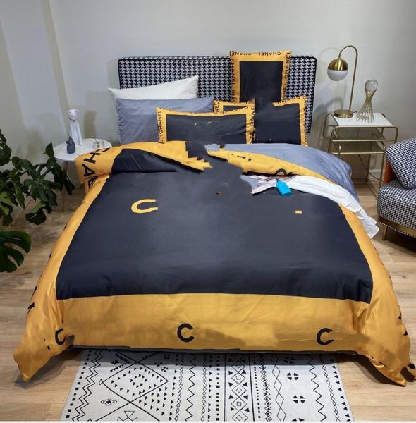 gold designer bedding set silk duvet cover set luxury comforter cover size bedding sheet spring summer bedding set 4 pcs
gold designer bedding set silk duvet cover set luxury comforter cover size bedding sheet spring summer bedding set 4 pcs