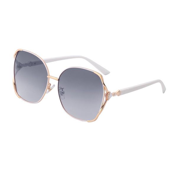 sunglasses fashion for men and women personality polarized light korean version big frame sunshade mirror cool, White;black
sunglasses fashion for men and women personality polarized light korean version big frame sunshade mirror cool, White;black