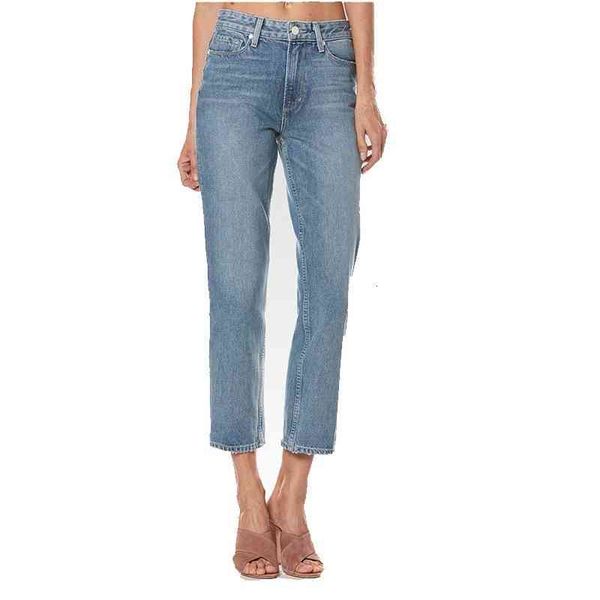 women's jeans mini jeans, blue straight shorts, style
women's jeans mini jeans, blue straight shorts, style
