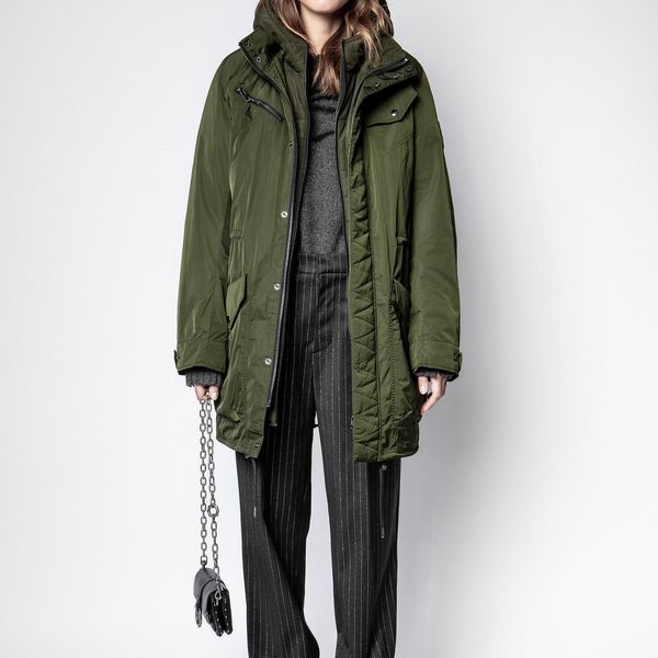 2021 winter new fashion all-match two-piece cotton pocket hat back slit warm jacket women 280i, Black
2021 winter new fashion all-match two-piece cotton pocket hat back slit warm jacket women 280i, Black