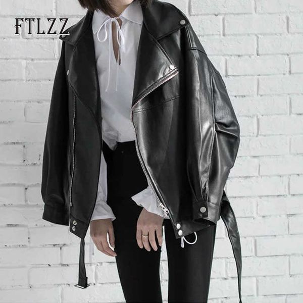 ladies leather coat spring autumn loose moto outwear women with belt turn down collar zipper biker leahter jacket femme 210602, Black
ladies leather coat spring autumn loose moto outwear women with belt turn down collar zipper biker leahter jacket femme 210602, Black