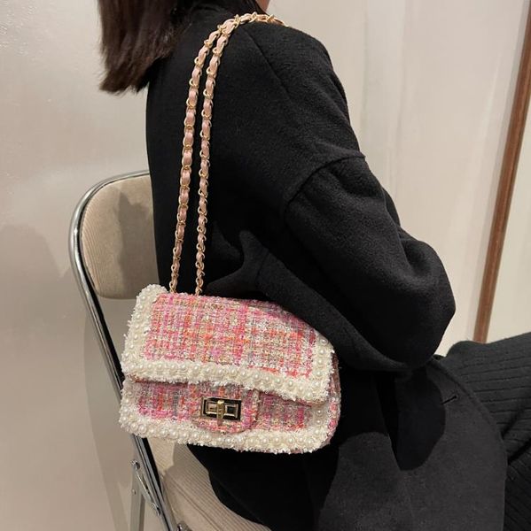 pearl chain woolen fashion women's bag shoulder messenger bags 
pearl chain woolen fashion women's bag shoulder messenger bags