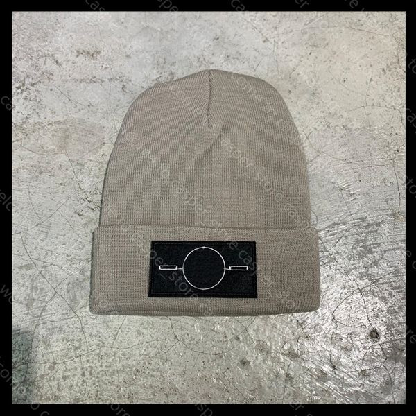 2021 designers caps fashion luxurys hats chapeaux men cashmere knit cap womens woolen blended knitted casquette mens warm bonnet beani, Blue;gray
2021 designers caps fashion luxurys hats chapeaux men cashmere knit cap womens woolen blended knitted casquette mens warm bonnet beani, Blue;gray