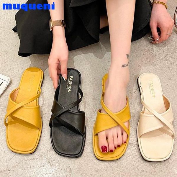 slippers shoes woman 2021 casual rubber flip flops female beach low luxury hawaiian sabot slides pu heel, Black
slippers shoes woman 2021 casual rubber flip flops female beach low luxury hawaiian sabot slides pu heel, Black