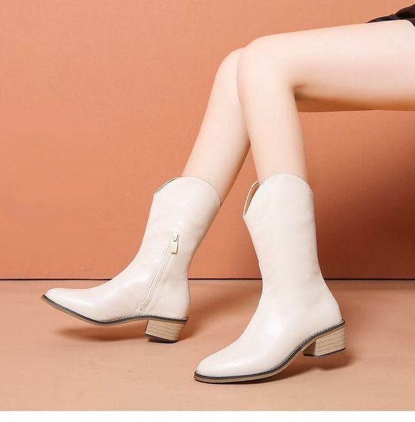 autumn 2021 large pointed thick low fashion leather british square heel women's boots, Black
autumn 2021 large pointed thick low fashion leather british square heel women's boots, Black
