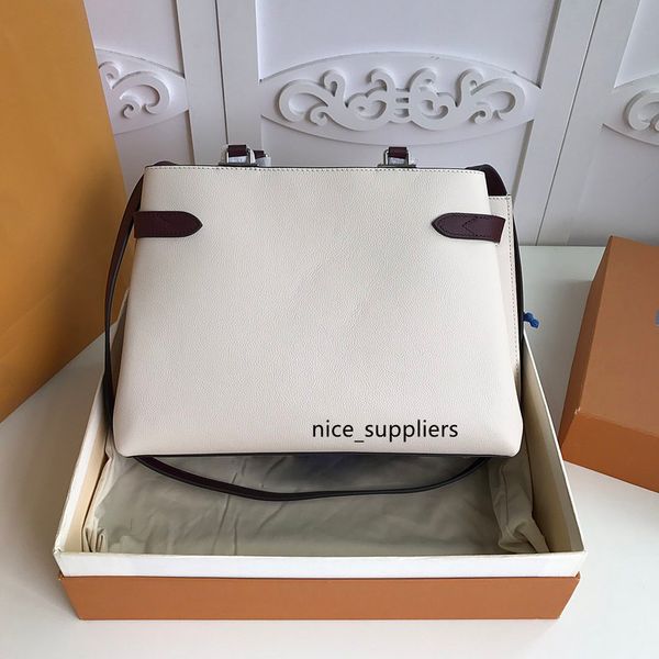 womens hand bags women s designers handbags real leather designers handbags, Red;black
womens hand bags women s designers handbags real leather designers handbags, Red;black