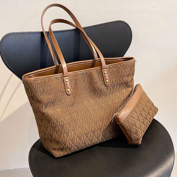 luxury tote bag women signle shoulder 2021 fashion large size totes letter pattern canvas shopping s female
luxury tote bag women signle shoulder 2021 fashion large size totes letter pattern canvas shopping s female