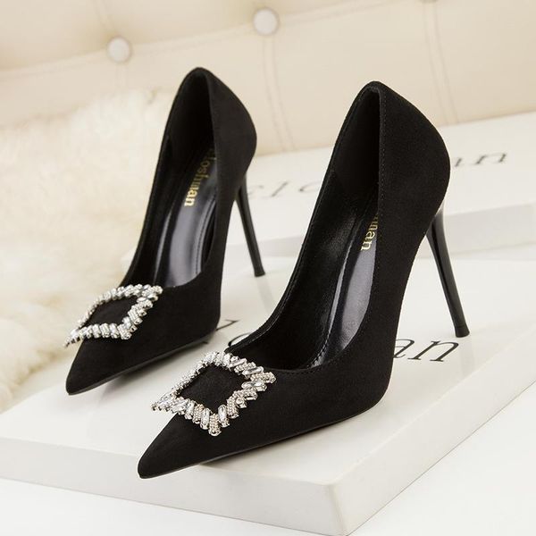 dress shoes 2021 spring elegant women black nude high heels pumps designer flock leather stiletto female party wedding
dress shoes 2021 spring elegant women black nude high heels pumps designer flock leather stiletto female party wedding