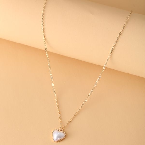 50664 fashion and exquisite jewelry creative simple artificial pearl heart-shaped pendant alloy clavicle chain, Silver
50664 fashion and exquisite jewelry creative simple artificial pearl heart-shaped pendant alloy clavicle chain, Silver
