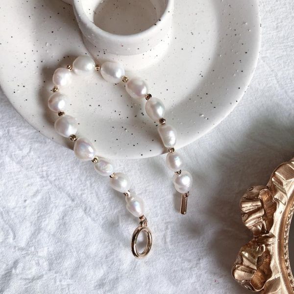 charm bracelets 2021 japan baroque irregular natural freshwater pearl gold link chain crystal ball for women girl summer jewelry, Golden;silver
charm bracelets 2021 japan baroque irregular natural freshwater pearl gold link chain crystal ball for women girl summer jewelry, Golden;silver