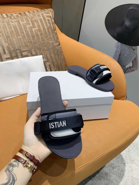 slippers 2021 new rabbit ear warm soft bottom lovely women's casual cotton slippers anti slip trend flip flop zly {category}, Black
slippers 2021 new rabbit ear warm soft bottom lovely women's casual cotton slippers anti slip trend flip flop zly {category}, Black