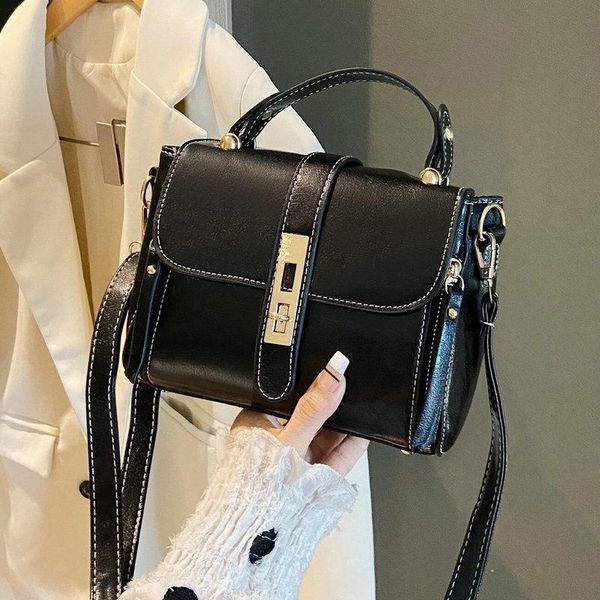 brand designer pu leather shoulder crossbody bags for women 2021 solid color small tote bag women's handbags and purses 7116
brand designer pu leather shoulder crossbody bags for women 2021 solid color small tote bag women's handbags and purses 7116