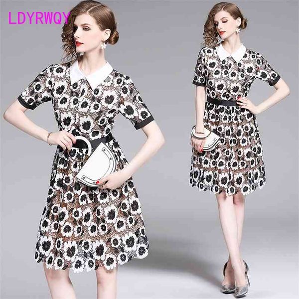 summer women's wear hepburn heavy industry black and white water soluble embroidered lapel short sleeve dress 210603, Black;gray
summer women's wear hepburn heavy industry black and white water soluble embroidered lapel short sleeve dress 210603, Black;gray