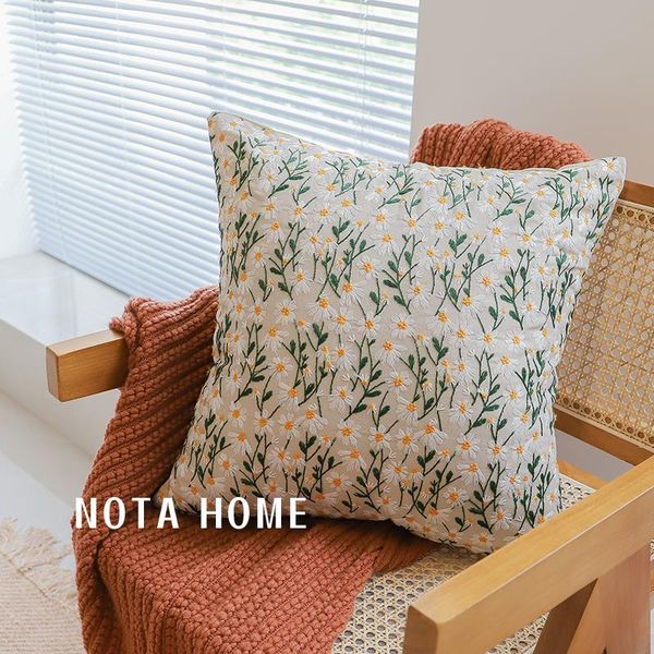 cushion/decorative pillow daisy flower embroidery cushion cover 30*50/45*45/50*50cm floral country style home decoration for living room
cushion/decorative pillow daisy flower embroidery cushion cover 30*50/45*45/50*50cm floral country style home decoration for living room