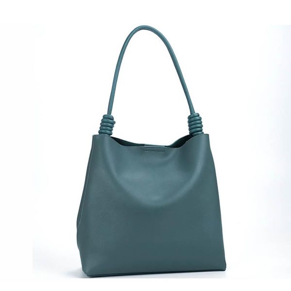 evening bags bucket handbags 2021 high-end leather bag, high-quality, versatile, large-capacity commuter casual fashion shoulder bag
evening bags bucket handbags 2021 high-end leather bag, high-quality, versatile, large-capacity commuter casual fashion shoulder bag
