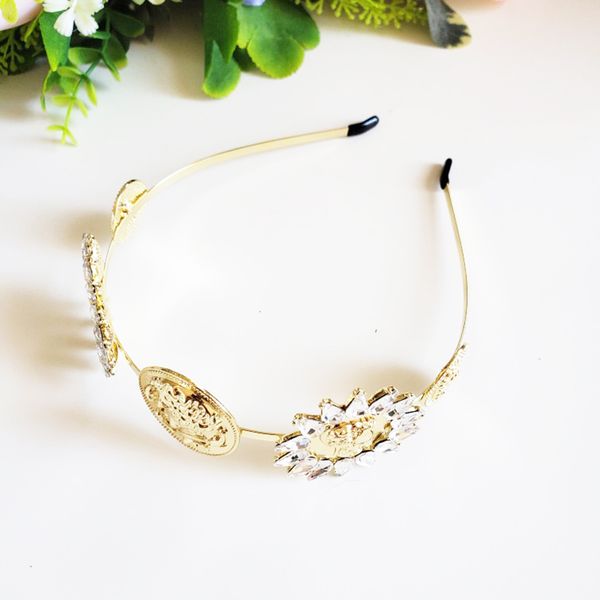 dvacaman baroque sun flower headband simple metal wide hairband personalized gold color maxi hair accessories christmas party, Black
dvacaman baroque sun flower headband simple metal wide hairband personalized gold color maxi hair accessories christmas party, Black