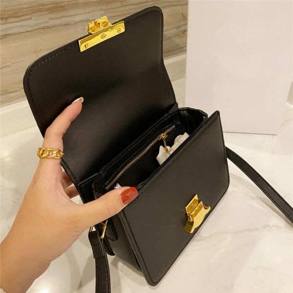 evening bags women brand genuine leather shoulder bag fashion luxury messenger ladies designer classic tofu purse 2021.
evening bags women brand genuine leather shoulder bag fashion luxury messenger ladies designer classic tofu purse 2021.