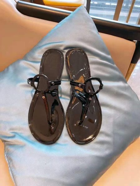 slippers 2021 summer jelly shoes for leisure and vacation beach essential sandals, Black
slippers 2021 summer jelly shoes for leisure and vacation beach essential sandals, Black