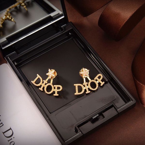 luxury designer fashion pearl letter star jewelry earrings 2021 d family women gold, Red;brown
luxury designer fashion pearl letter star jewelry earrings 2021 d family women gold, Red;brown