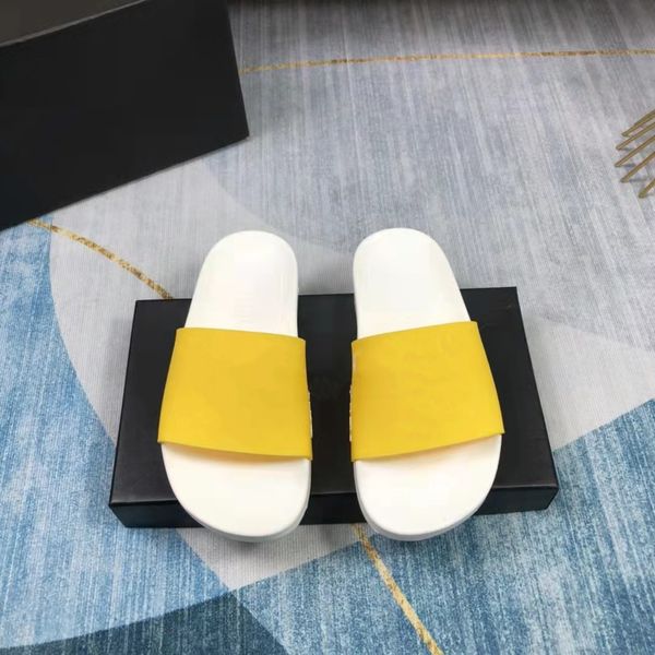2021 luxury designers summer slippers home indoor necessary fashion letter print women slides sandals scuffs men outdoor beach flat soled fl, Black
2021 luxury designers summer slippers home indoor necessary fashion letter print women slides sandals scuffs men outdoor beach flat soled fl, Black