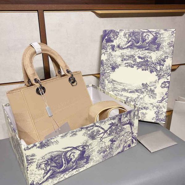 women bags 21aw new classical female designers style luxurys handbags fashion grace men shoulder 9 color available, Black
women bags 21aw new classical female designers style luxurys handbags fashion grace men shoulder 9 color available, Black