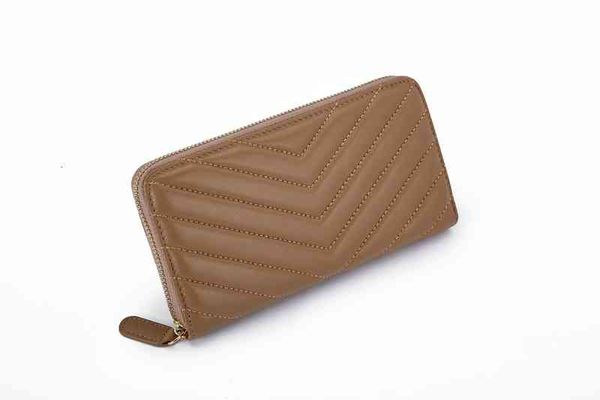 wind large capacity leather women's wallet 2021 simple sheepskin handbag fashion long zipper, Red;black
wind large capacity leather women's wallet 2021 simple sheepskin handbag fashion long zipper, Red;black