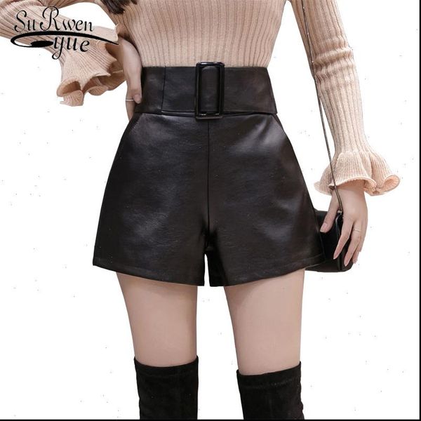 2021 korean pu faux leather shorts women autumn high waist wide leg short ladies plus size black belted short femme 7774, White;black
2021 korean pu faux leather shorts women autumn high waist wide leg short ladies plus size black belted short femme 7774, White;black