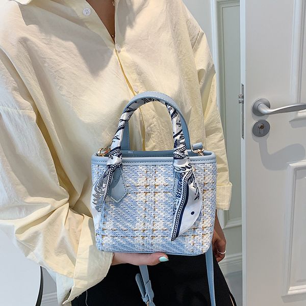 female 2021 new korean fashion princess diana bag summer single shoulder messenger portable small square
female 2021 new korean fashion princess diana bag summer single shoulder messenger portable small square