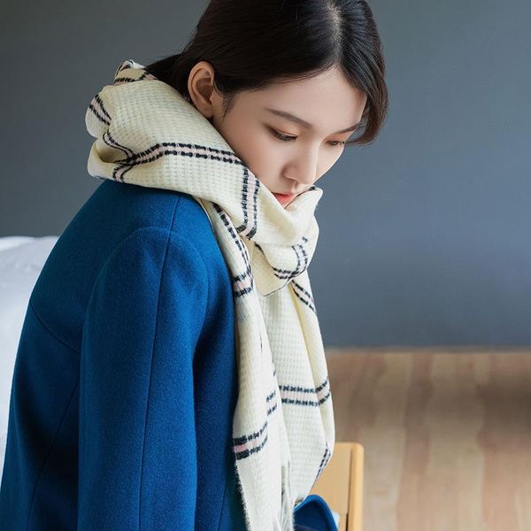 scarves 2021 cashmere plaid scarf female long section warm tassel sweet shawl, Blue;gray
scarves 2021 cashmere plaid scarf female long section warm tassel sweet shawl, Blue;gray