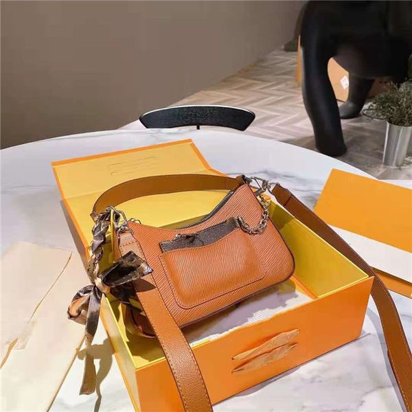 designer underarm bags ladies luxury quality bag shoulder handbag handbags purse water corrugated leather old flower fabric large capacity
designer underarm bags ladies luxury quality bag shoulder handbag handbags purse water corrugated leather old flower fabric large capacity