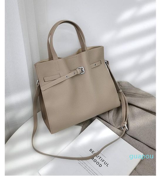 cowhide commuter bag large bag women's soft cowhide bag leather tote
cowhide commuter bag large bag women's soft cowhide bag leather tote