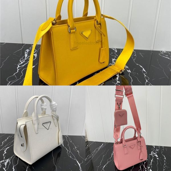 women unique high shoulder bags quality triangle fashion genuine leather chest pack lady tote handbags presbyopic purse messenger bag
women unique high shoulder bags quality triangle fashion genuine leather chest pack lady tote handbags presbyopic purse messenger bag