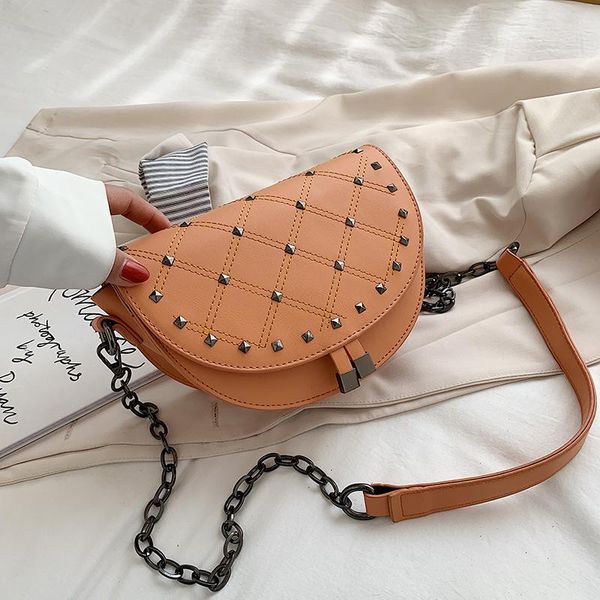 shoulder bags 2021 luxury fashion women crossbody bag rivet semicircle saddle soft leather for ladies handbags designer
shoulder bags 2021 luxury fashion women crossbody bag rivet semicircle saddle soft leather for ladies handbags designer