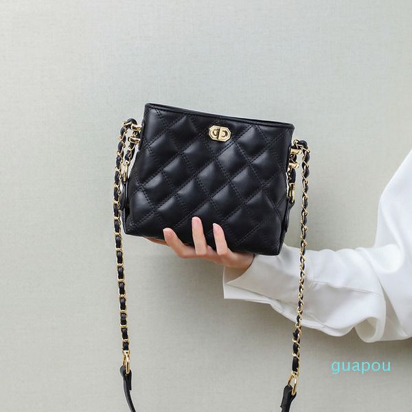 minority design female ins versatile bucket foreign style fashion messenger chain single shoulder bag
minority design female ins versatile bucket foreign style fashion messenger chain single shoulder bag