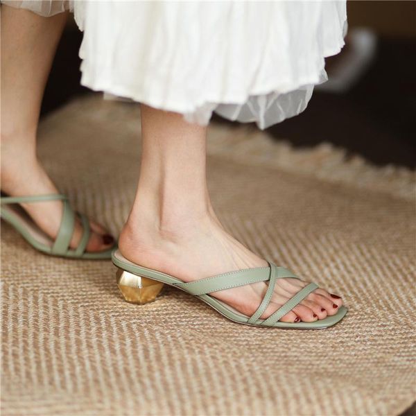 slippers women fashion brand chain outdoor slides square high heel ladies sandal shoes open toe flip flop, Black
slippers women fashion brand chain outdoor slides square high heel ladies sandal shoes open toe flip flop, Black