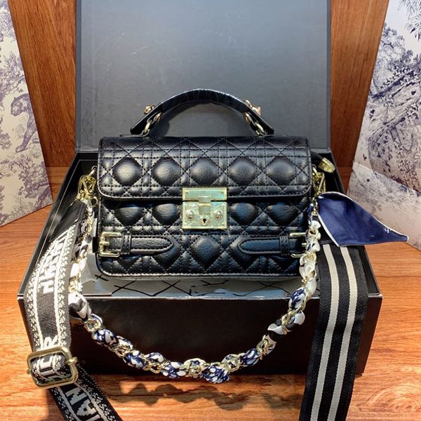 2021s new paris brand dr series silk scarf chain rhombic grid handbags leather women evening shoulder bag crossbody luxurys designers bags
2021s new paris brand dr series silk scarf chain rhombic grid handbags leather women evening shoulder bag crossbody luxurys designers bags