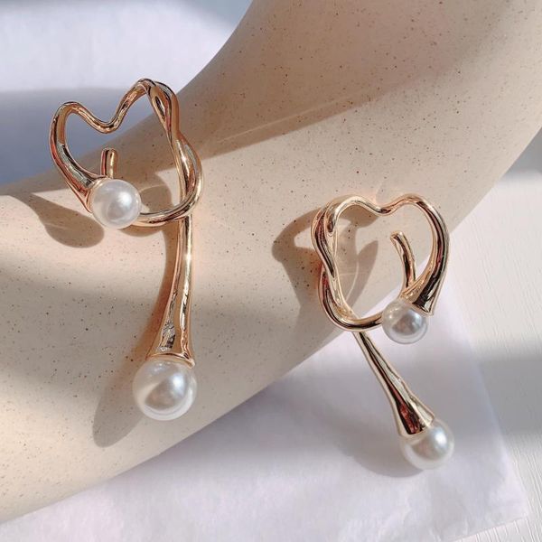dangle & chandelier design geometric distortion irregular curve metal clip earrings for women no pierced auricle decoration unisex, Silver
dangle & chandelier design geometric distortion irregular curve metal clip earrings for women no pierced auricle decoration unisex, Silver