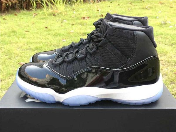 2021 11 space jam 45 win like 96 82 concord 45 real carbon fiber men athletic shoes sneakers with original box, White;red
2021 11 space jam 45 win like 96 82 concord 45 real carbon fiber men athletic shoes sneakers with original box, White;red