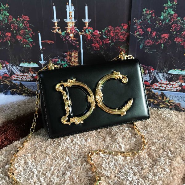 real gold chain women's summer 2021 new fashion versatile messenger high sense one shoulder small square bag
real gold chain women's summer 2021 new fashion versatile messenger high sense one shoulder small square bag