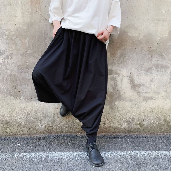 2021 new harajuku male black big crotch cross-pants streetwear mens trouser dance split skirt hiphop baggy wide legs l7yv
2021 new harajuku male black big crotch cross-pants streetwear mens trouser dance split skirt hiphop baggy wide legs l7yv