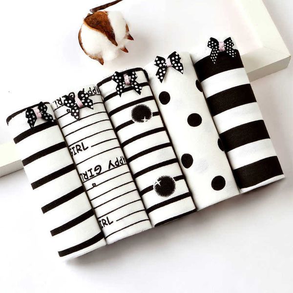 women's panties 3pcs mid-rise cotton underwear comfortable girls briefs students black and white intimate stripe printing cute, Black;white
women's panties 3pcs mid-rise cotton underwear comfortable girls briefs students black and white intimate stripe printing cute, Black;white