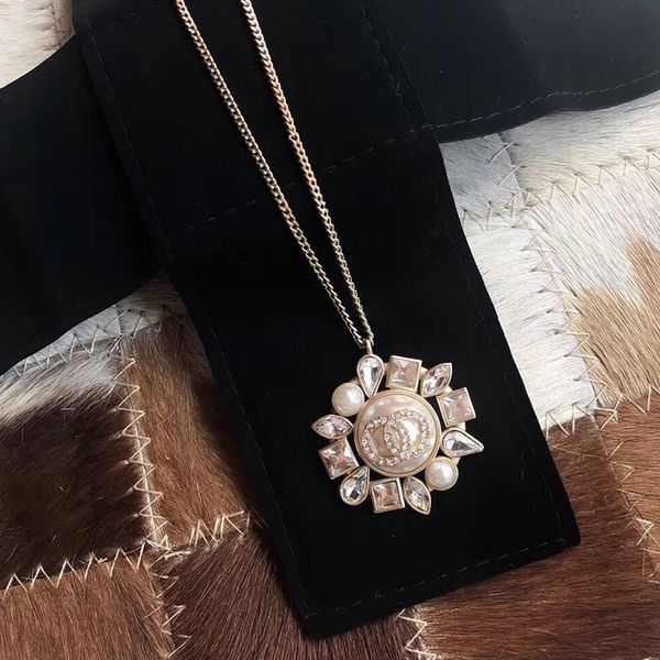 c1845 women style cross border jewelry fashion irregular sunflower crystal zircon pearl pendant necklace long clavicular sweater chain, Silver
c1845 women style cross border jewelry fashion irregular sunflower crystal zircon pearl pendant necklace long clavicular sweater chain, Silver