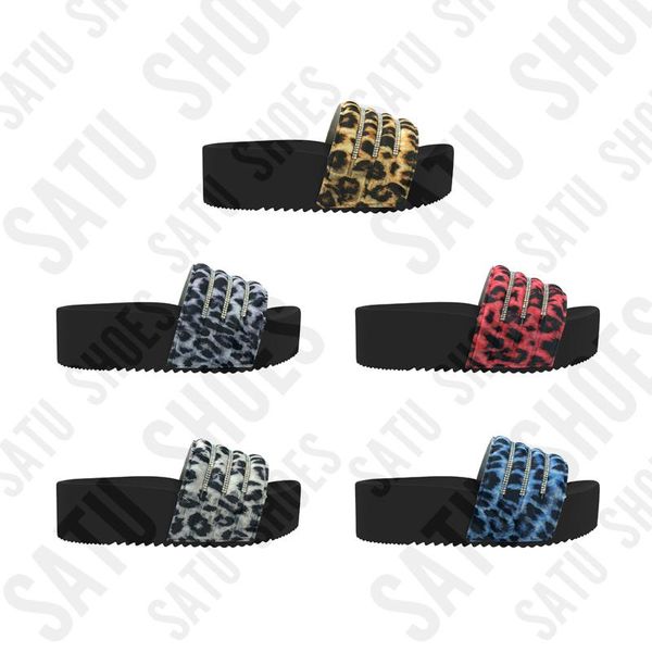 fashionable new leopard print rhinestone ladies slippers,2021 european and american large size thick soles wear resistant one-wo, Black
fashionable new leopard print rhinestone ladies slippers,2021 european and american large size thick soles wear resistant one-wo, Black