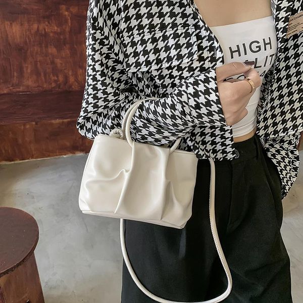 shoulder bags totes pleated for women 2021 luxury designer handbag vintage pu solid color messenger women's hand
shoulder bags totes pleated for women 2021 luxury designer handbag vintage pu solid color messenger women's hand