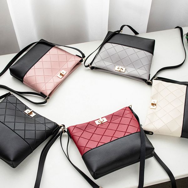 womens shoulder bag 2021 new famous design fashion rhombus hobo korean-style versatile graceful small crossbody messenger bag, Red;black
womens shoulder bag 2021 new famous design fashion rhombus hobo korean-style versatile graceful small crossbody messenger bag, Red;black